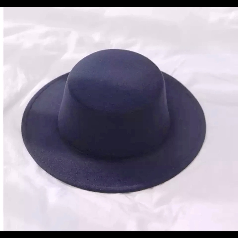 Boater hat